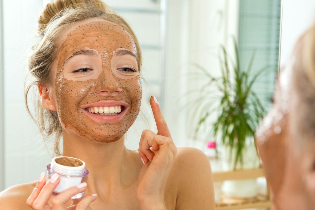 Kako da popravim kožu: lica maske može pomoći u terapija za mjesta?